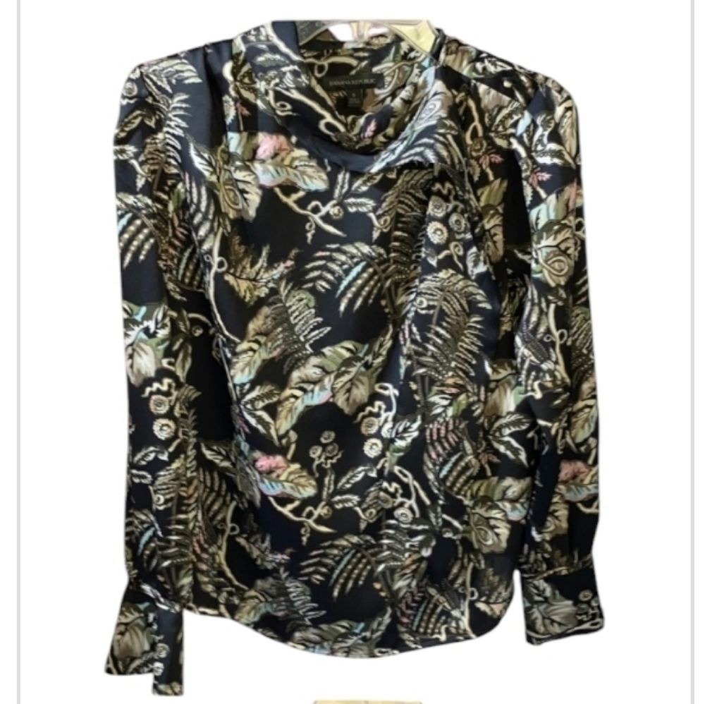 Banana Republic Women's Katinka Floral Print Business Casual Blouse size SP. - Picture 6 of 7